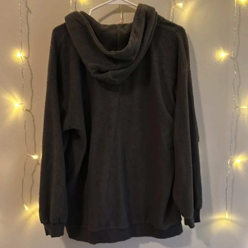Aerie Oversized Sherpa V-Neck Hoodie 🩶 - Picture 2 of 3